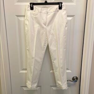 Liz Claiborne White Bermuda Shorts Tailored Stretchy 6